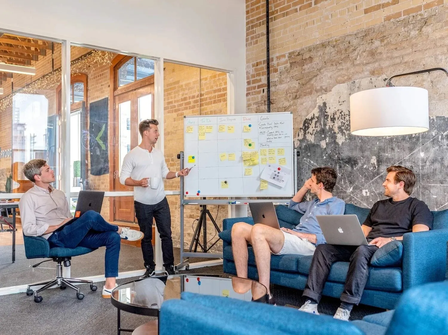 HR-Team eines Konsumgüterunternehmens bei der Arbeit